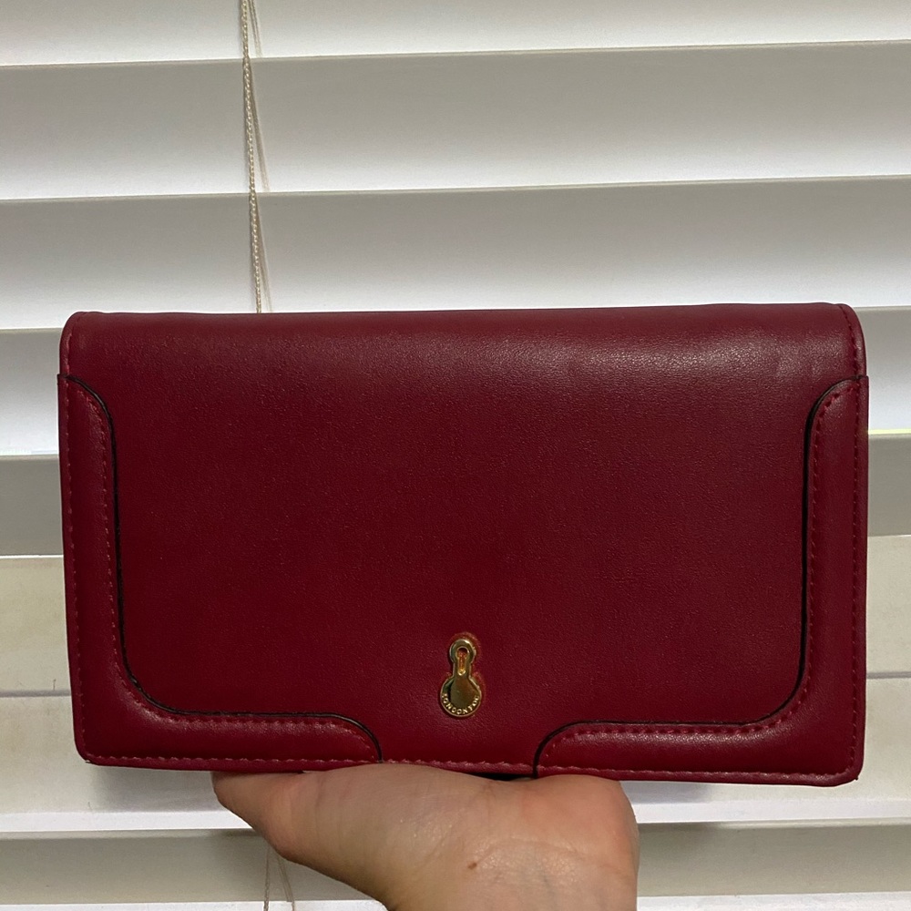 *never been used* London Fog red leather clutch